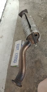 ขายท่อแคทตาไลติก  honda jazz gd 04 vtec ท่อแคทตาไลติก  แท้ถอดสภาพเดิมๆ  ผ่านการใช้งานมาน้อย ไส้เต็ม ไม่ผุ  ผ่านการใช้งานมาน้อย  เน้นจอด ขาย9900฿ไม่รวมค่าส่ง รับของได้ที่บางกะปิ โทร 081-1162670 