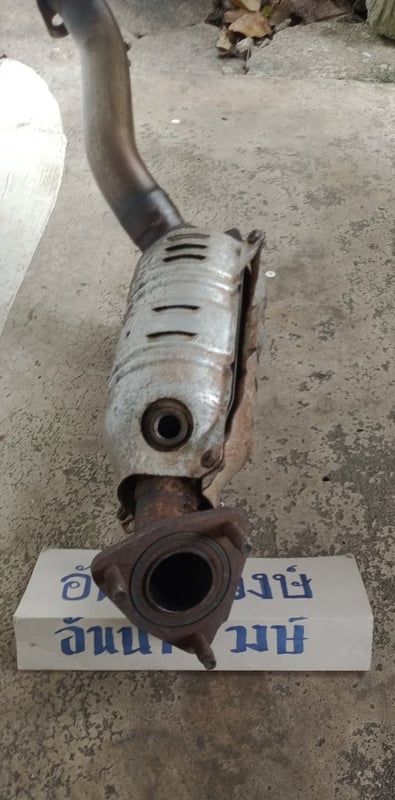 ขายท่อแคทตาไลติก  honda jazz gd 04 vtec ท่อแคทตาไลติก  แท้ถอดสภาพเดิมๆ  ผ่านการใช้งานมาน้อย ไส้เต็ม ไม่ผุ  ผ่านการใช้งานมาน้อย  เน้นจอด ขาย9900฿ไม่รวมค่าส่ง รับของได้ที่บางกะปิ โทร 081-1162670 