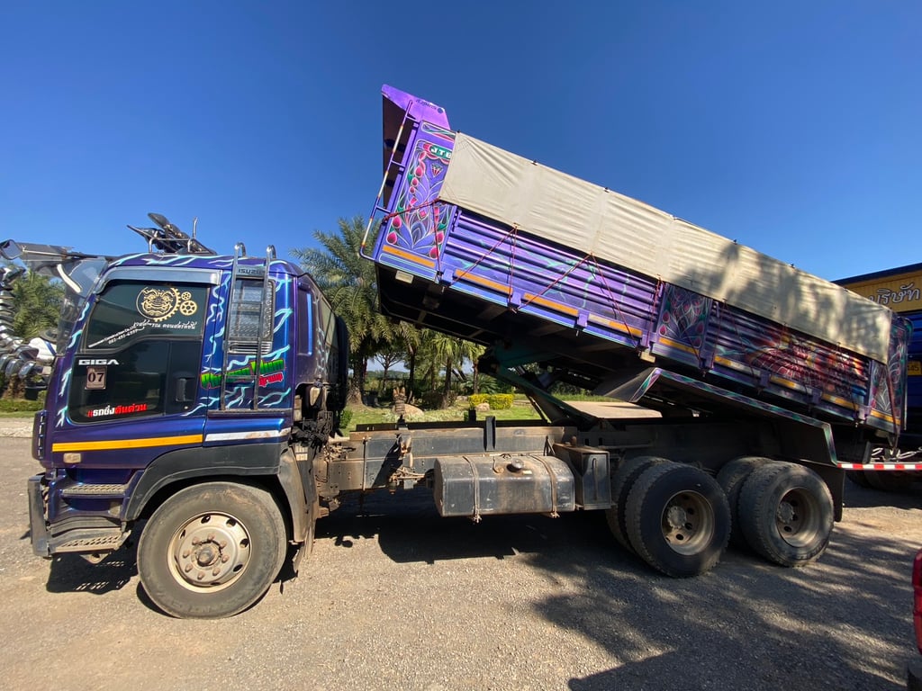 ISUZU GIGA360 360แรงม้า รถบรรทุก 10ล้อ พ่วงแม่ลูก ปี 65 ISUZU GIGA360 360แรงม้า รถบรรทุก 10ล้อ พ่วงแม่ลูก ปี 65