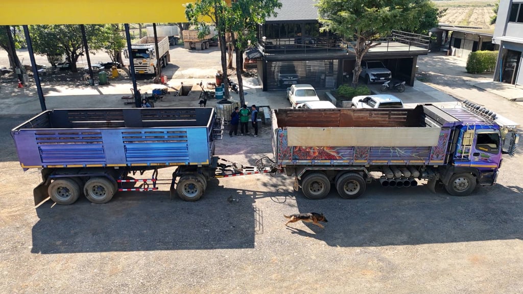 ISUZU GIGA360 360แรงม้า รถบรรทุก 10ล้อ พ่วงแม่ลูก ปี 65 ISUZU GIGA360 360แรงม้า รถบรรทุก 10ล้อ พ่วงแม่ลูก ปี 65