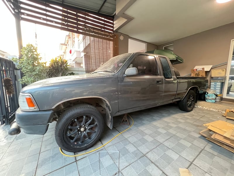 Toyota MightyX เบนซินโรงงาน