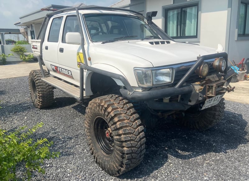 4x4 ปิคอัพ 4x4 ปิคอัพ