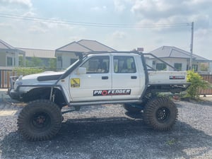 4x4 ปิคอัพ 4x4 ปิคอัพ