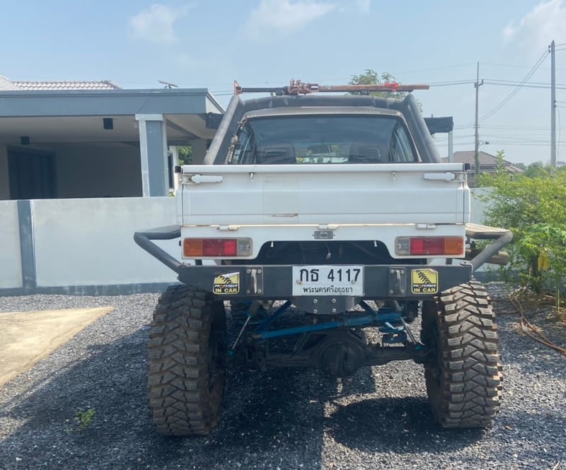 4x4 ปิคอัพ 4x4 ปิคอัพ