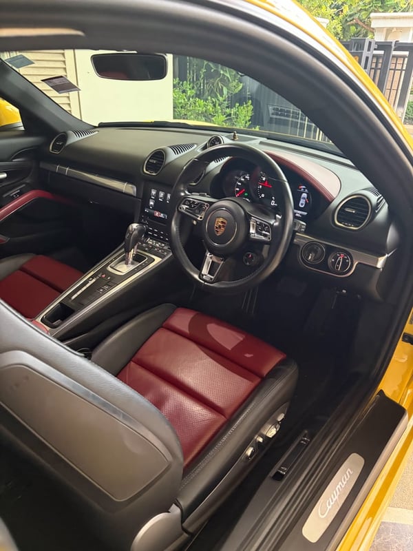 PORSCHE 718 CAYMAN ปี 2016