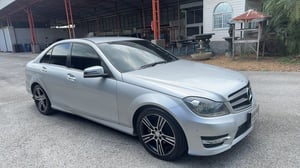 BENZ C200 CGI BE 2013