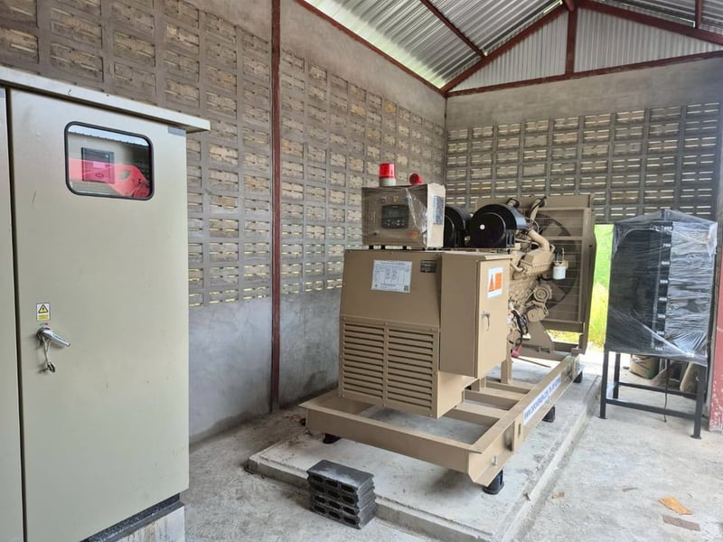 เครื่องปั่นไฟคัมมิ่นส์มือสอง 