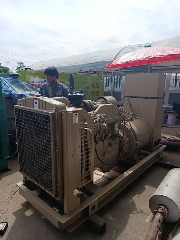 เครื่องปั่นไฟคัมมิ่นส์มือสอง 188 Kva เครื่องปั่นไฟคัมมิ่นส์มือสอง 188 Kva