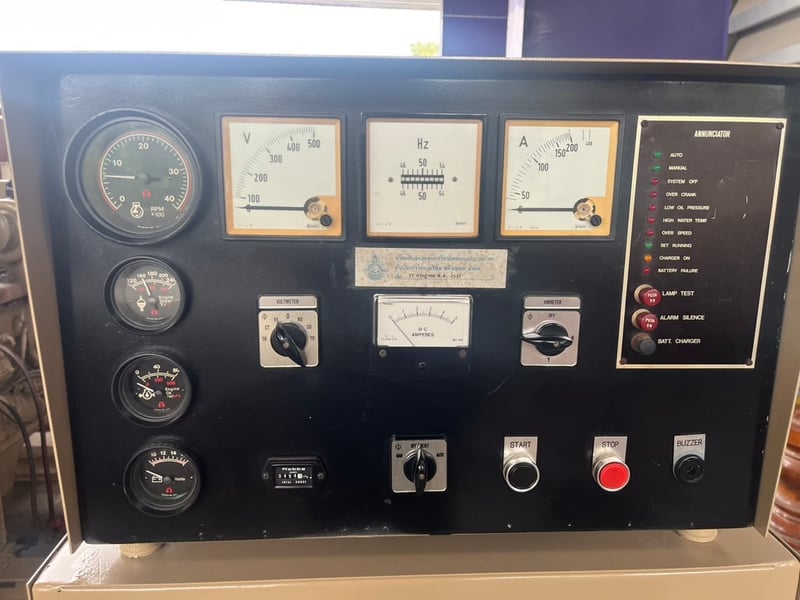 เครื่องปั่นไฟคัมมิ่นส์ มือสอง ขนาด106 Kva เครื่องปั่นไฟคัมมิ่นส์ มือสอง ขนาด106 Kva