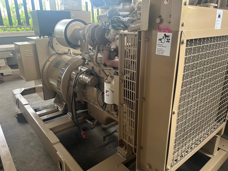 เครื่องปั่นไฟคัมมิ่นส์ มือสอง ขนาด106 Kva เครื่องปั่นไฟคัมมิ่นส์ มือสอง ขนาด106 Kva