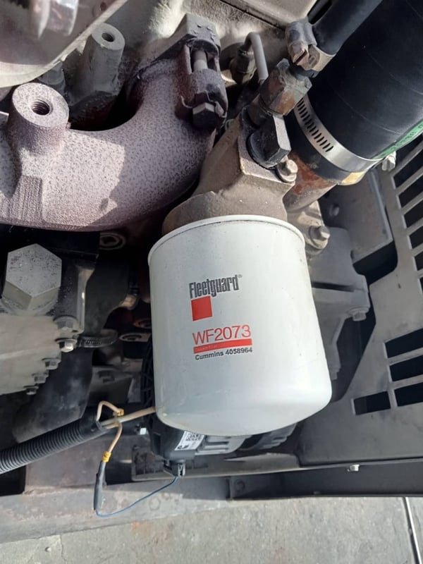 เครื่องปั่นไฟมือสอง (คัมมิ่นส์)