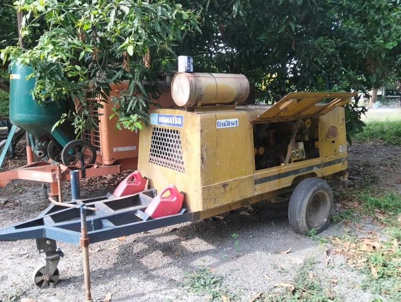 ปั้มลม Komatsu 7 บาร์ เครื่องดีเซล S4D105 เทอร์โบ