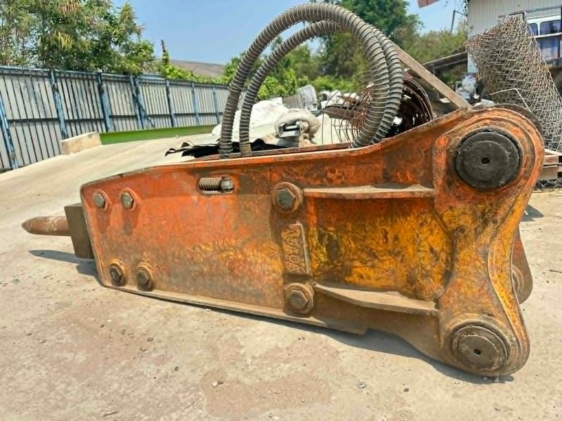 หัวกระแทก หัวเบรกเกอร์ 100-140 สลัก65มิล ยี่ห้อ อัศดา