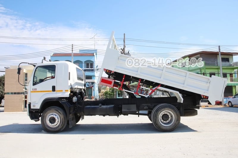 หกล้อดั้มพ์ ISUZU FTR 240 แรง ปี 2566 (3266) หกล้อดั้มพ์ ISUZU FTR 240 แรง ปี 2566 (3266)