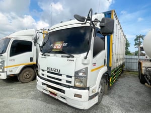 หกล้อตู้สิบบาน ISUZU FRR 190 แรง ปี 2556 (0034) หกล้อตู้สิบบาน ISUZU FRR 190 แรง ปี 2556 (0034)