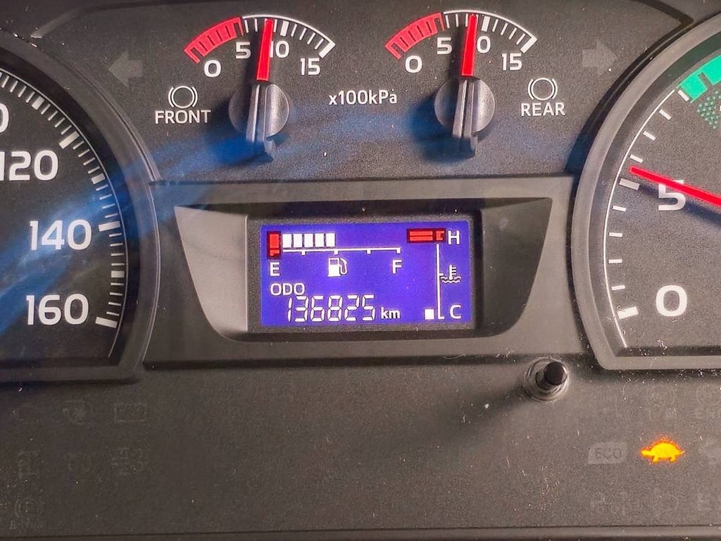 สิบล้อดั้มพ์เกษตร HINO VICTOR 500 FM1A 344แรง ปี 2566 (2108)