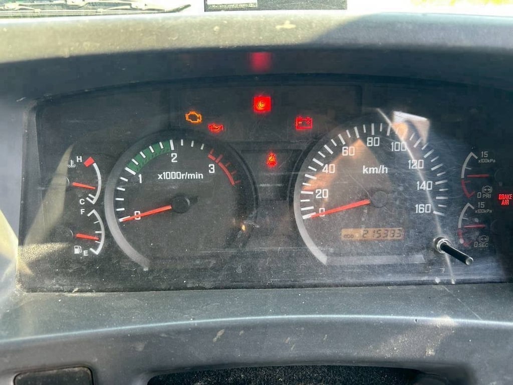 สิบล้อพื้นเรียบ ISUZU FVZ 300แรง ปี 2557 (0812)