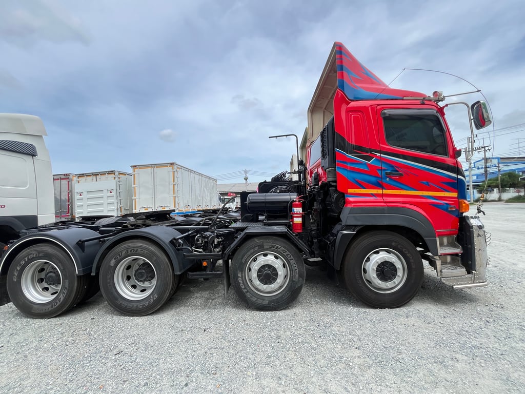 สิบสองล้อหัวลาก HINO FM1A 344 แรง ปี 2566 (1246) สิบสองล้อหัวลาก HINO FM1A 344 แรง ปี 2566 (1246)