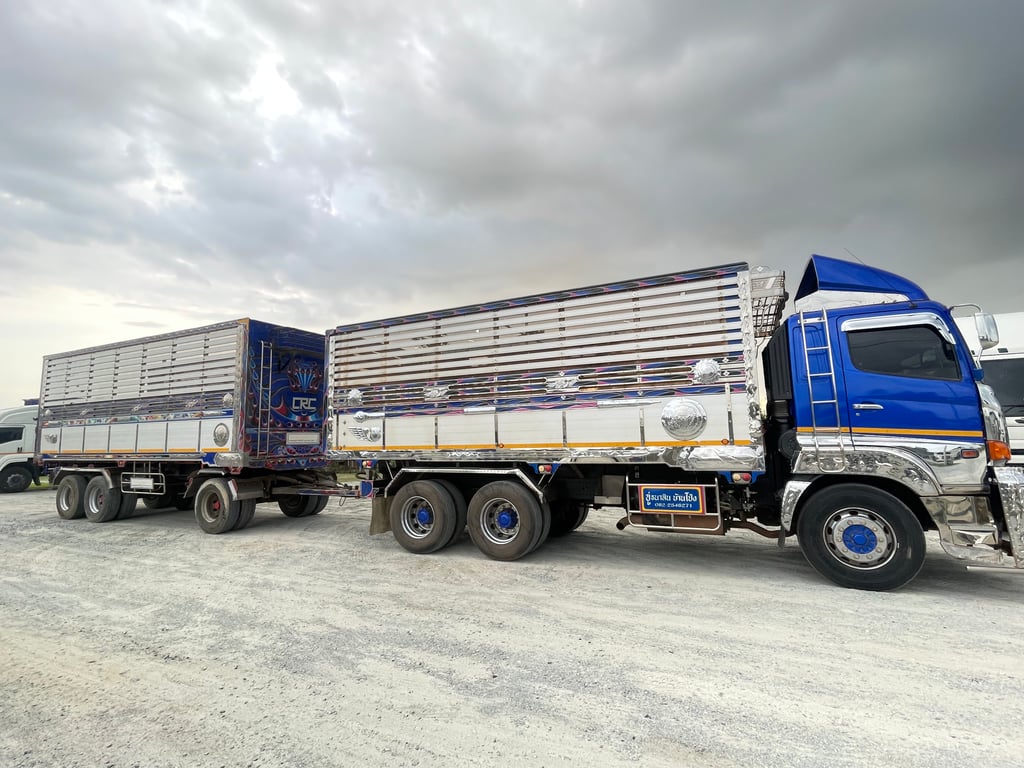 สิบล้อดั้มพ์พ่วง HINO FM1A 344 แรง ปี 2566 (2108,2066) สิบล้อดั้มพ์พ่วง HINO FM1A 344 แรง ปี 2566 (2108,2066)