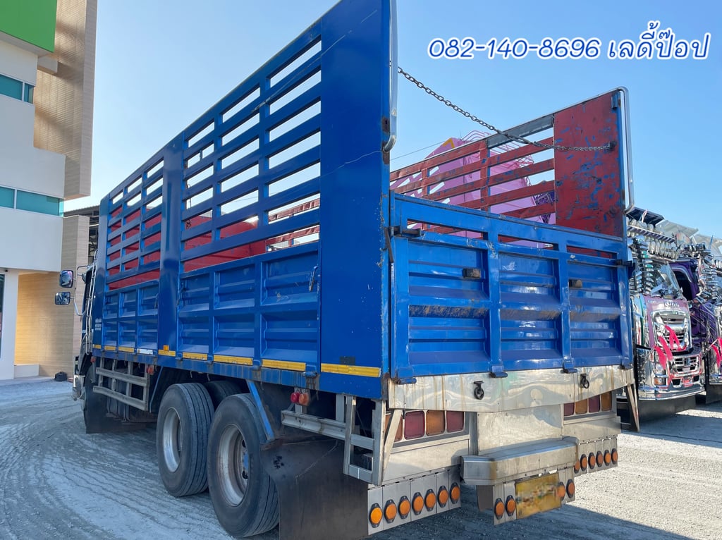 สิบล้อคอก ISUZU FVM 300 แรง ปี 2554 (5126)