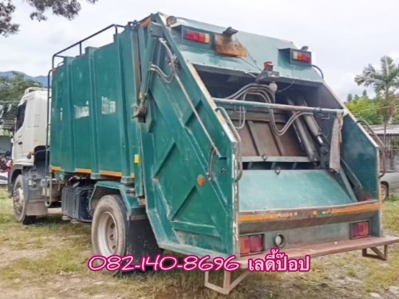 หกล้อบรรทุกขยะ HINO VICTOR 500 FG8J 240แรง ปี 2566 (4084) หกล้อบรรทุกขยะ HINO VICTOR 500 FG8J 240แรง ปี 2566 (4084)