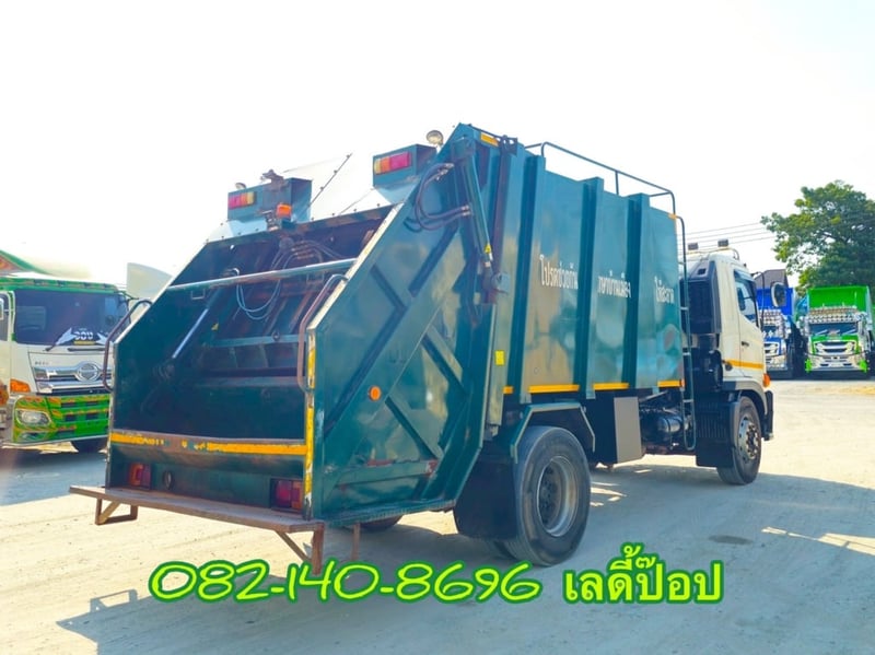 หกล้อบรรทุกขยะ  HINO VICTOR 500 FG8J 240แรง ปี 2566 (4084)