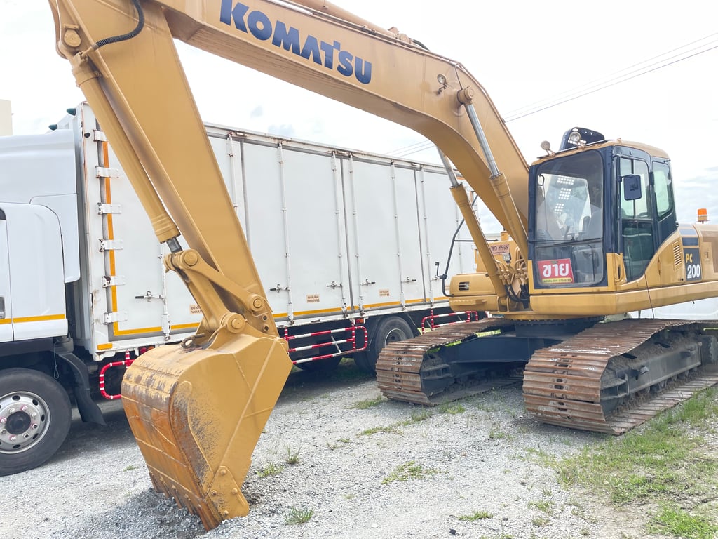 รถแบ็คโฮ KOMATSU PC200 รุ่น 7 ปี 48 (4599) รถแบ็คโฮ KOMATSU PC200 รุ่น 7 ปี 48 (4599)