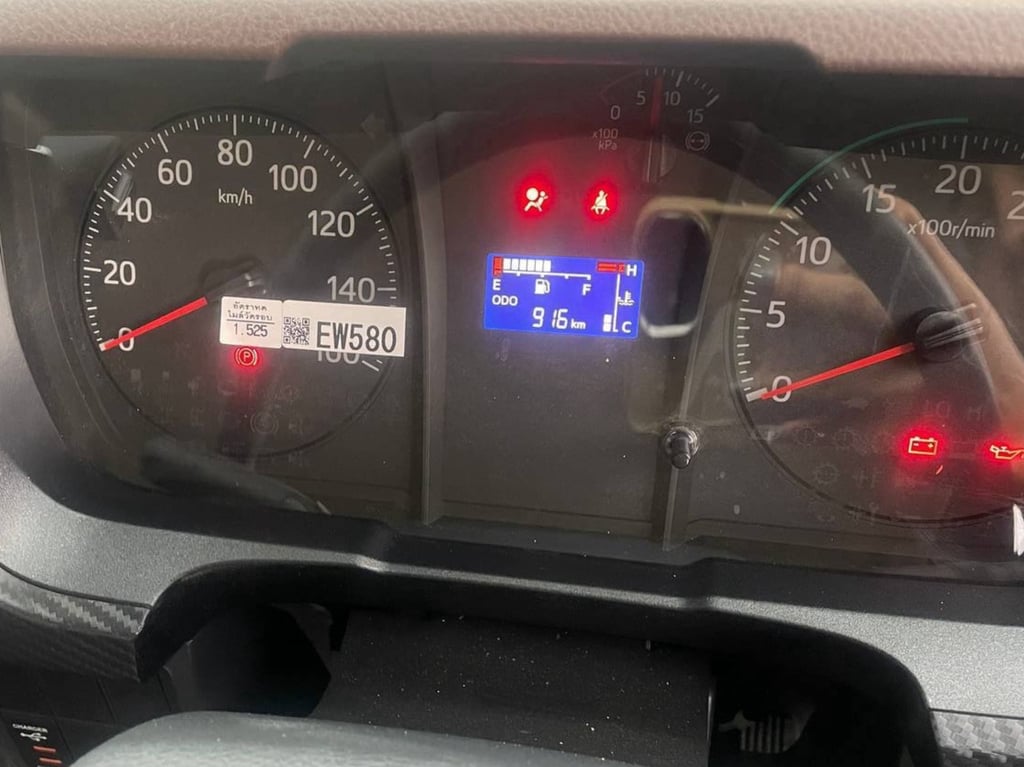 หกล้อกระบะคาร์โก้ HINO FC8J 175แรง ปี 67 (3859)