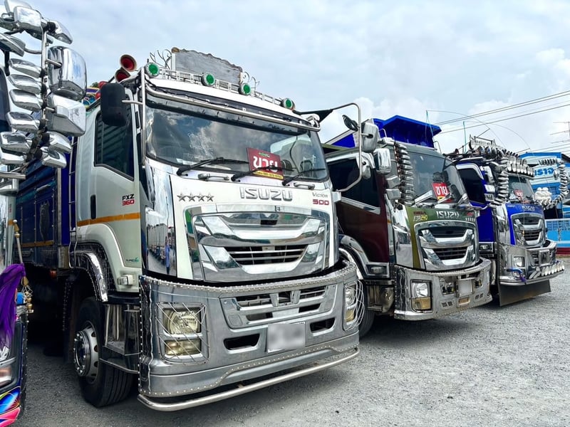 12 ล้อดั้มพ์เกษตร ISUZU FYH  360 แรงม้า ปี 2555 (0856)