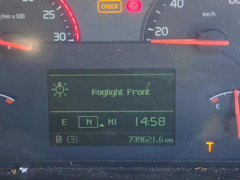 สิบสองล้อคอกพ่วงลูก สองคาน VOLVO FM 440แรง ปี 2556 (2894,6467)