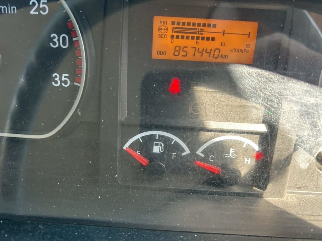 หกล้อตู้สิบบาน ISUZU FTR  240 แรง ปี 2564 (6458)