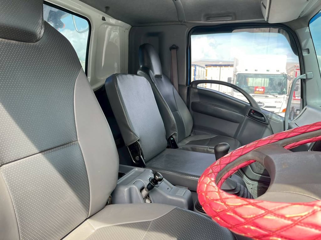 ISUZU FXZ 360แรงม้า รถบรรทุก 10ล้อ ดั้มพ์ ปี2023 (3502) ISUZU FXZ 360แรงม้า รถบรรทุก 10ล้อ ดั้มพ์ ปี2023 (3502)