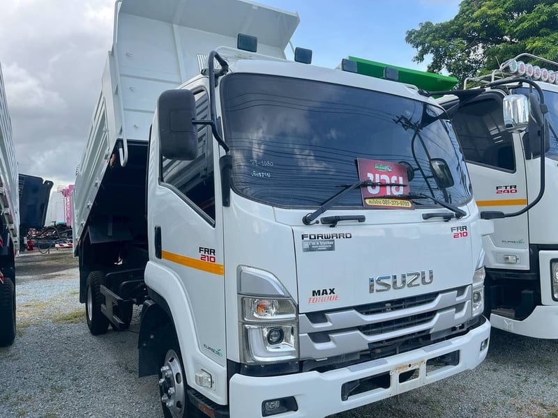 หกล้อดั้มพ์ ISUZU FRR 210แรง ปี 65 (1030)