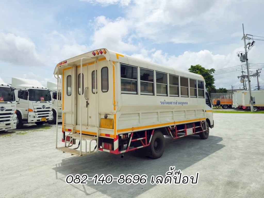 หกล้อโดยสาร HINO XZU 150แรง ปี 66 (2429)