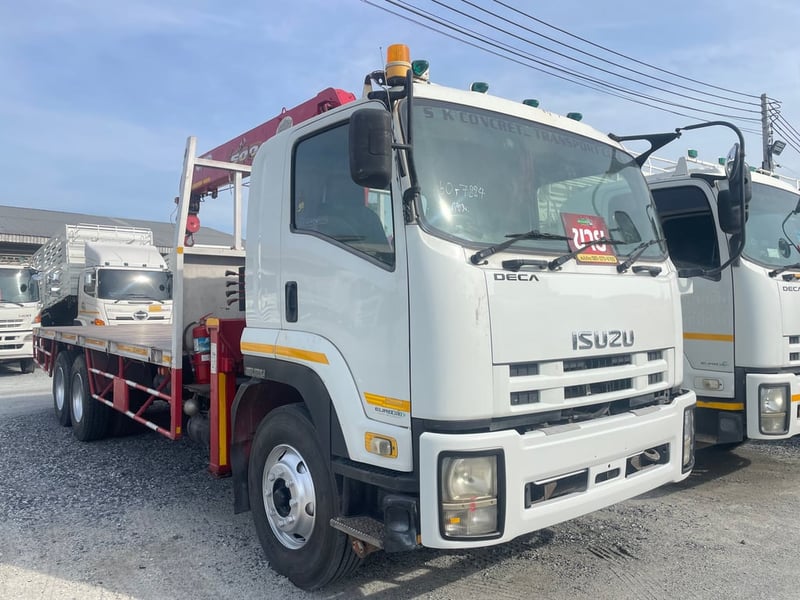 สิบล้อเครนพื้นเรียบ ISUZU FVM 240แรง ปี 2556 (7224)