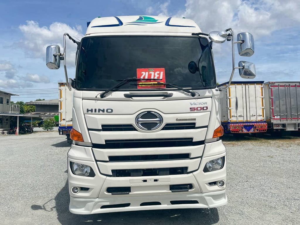 สิบสองล้อตู้สิบบาน HINO GY2P 380แรง ปี 65 (2556) สิบสองล้อตู้สิบบาน HINO GY2P 380แรง ปี 65 (2556)