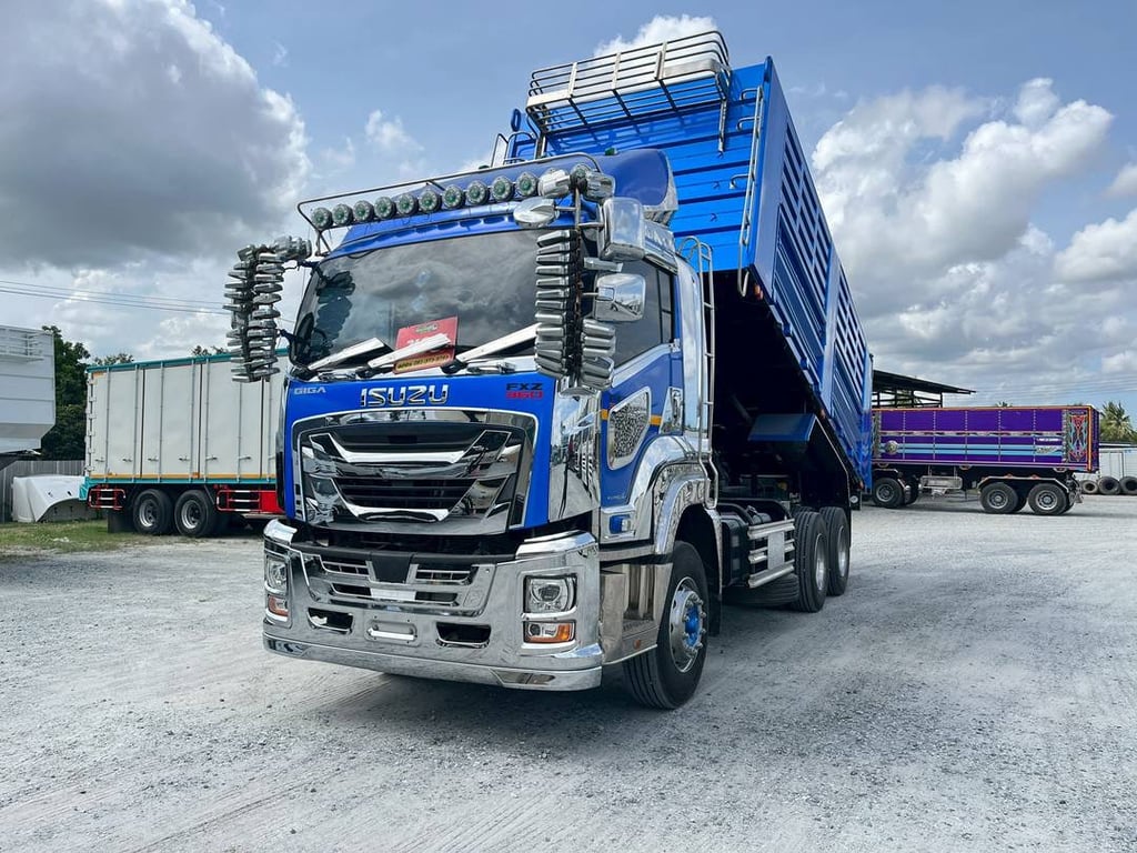 ISUZU FXZ 360แรงม้า รถบรรทุก 10ล้อ ดั้มพ์ ปี2023 (3502) ISUZU FXZ 360แรงม้า รถบรรทุก 10ล้อ ดั้มพ์ ปี2023 (3502)