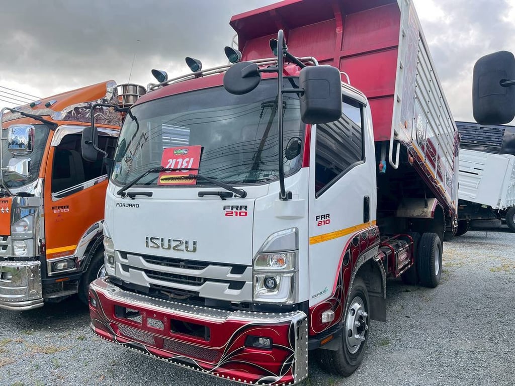 หกล้อดั้มพ์ ISUZU FRR 210แรง ปี 65 (7715) หกล้อดั้มพ์ ISUZU FRR 210แรง ปี 65 (7715)