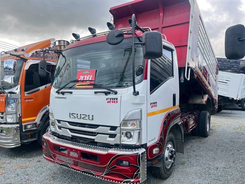 หกล้อดั้มพ์ ISUZU FRR 210แรง ปี 65 (7715)