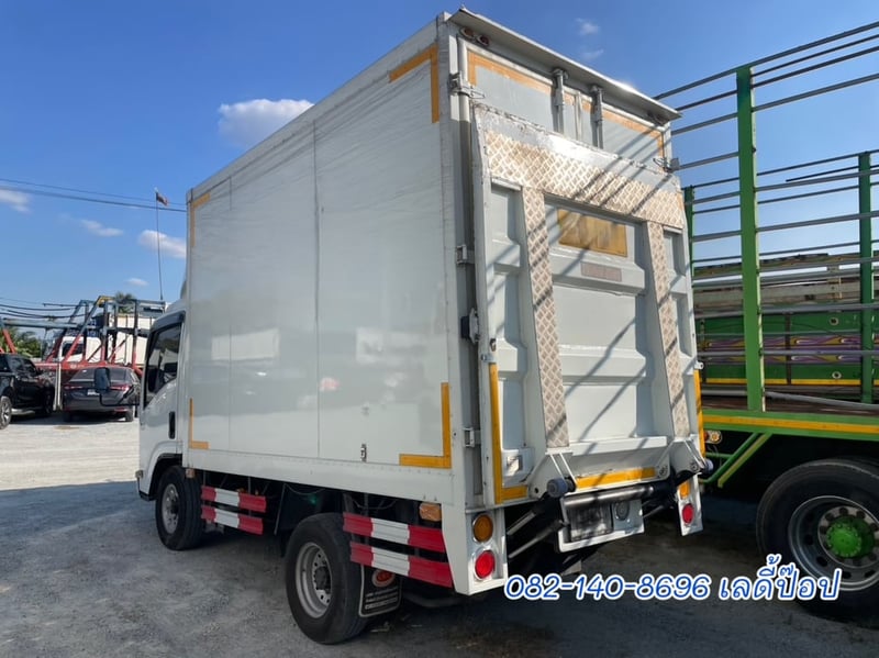 ตู้จัมโบ้มีลิฟท์ท้าย ISUZU NLR 130แรง ปี 64 (3578)