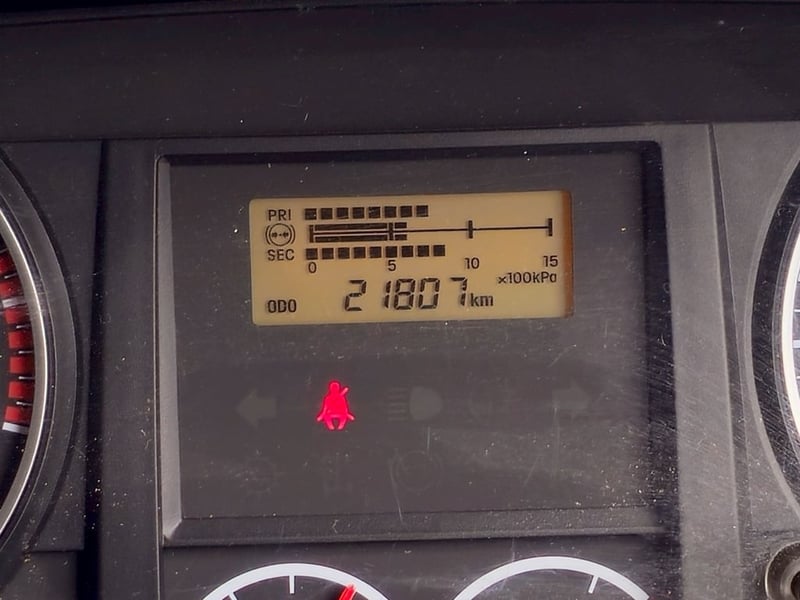 หกล้อดั้มพ์ ISUZU FRR 210แรง ปี 65 (1030)