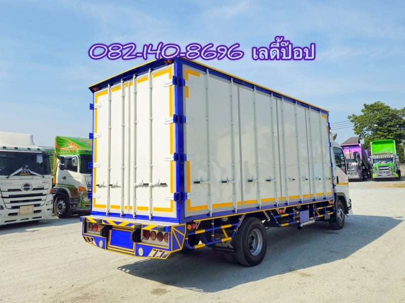 หกล้อตู้สิบบาน ISUZU FRR 210แรง ปี 2566 (8215)