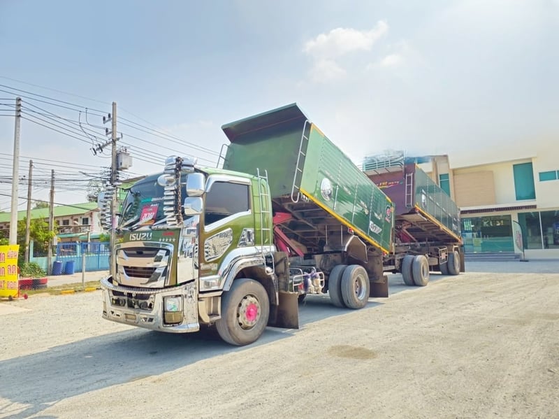 หกล้อดั้มพ์ ISUZU FTR 240 แรง ปี 2565 (5403 5404)