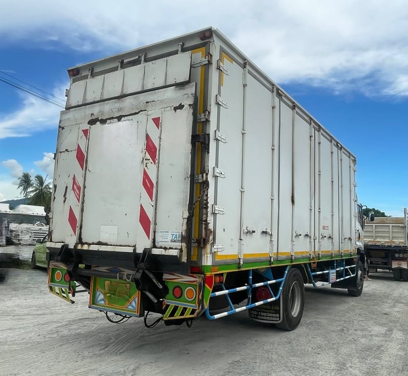 ISUZU FTR 240 ปี 61 (7819)