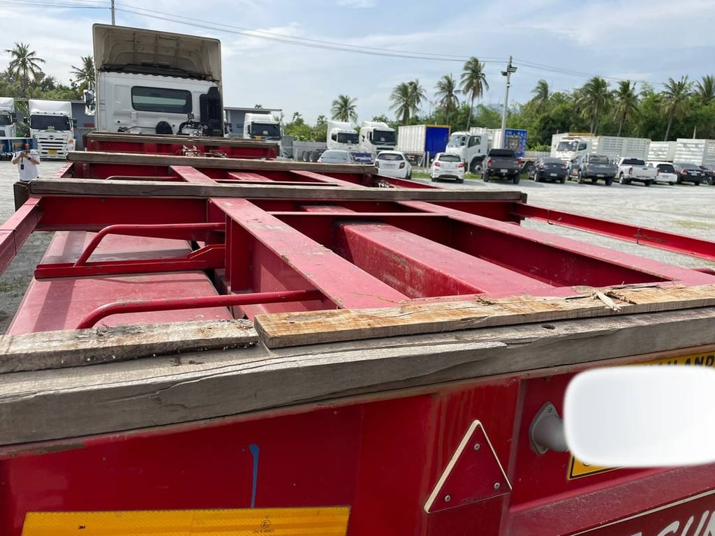 หางก้างสาลี่ สามเพลา อู่เดอะซัน ปี 2566 (4860) หางก้างสาลี่ สามเพลา อู่เดอะซัน ปี 2566 (4860)