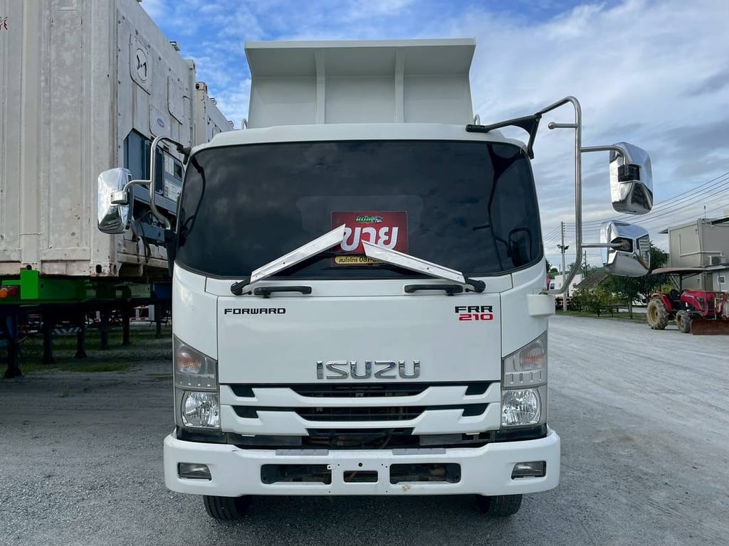 หกล้อดั้มพ์ ISUZU FRR 210แรง ปี 64 (3063)