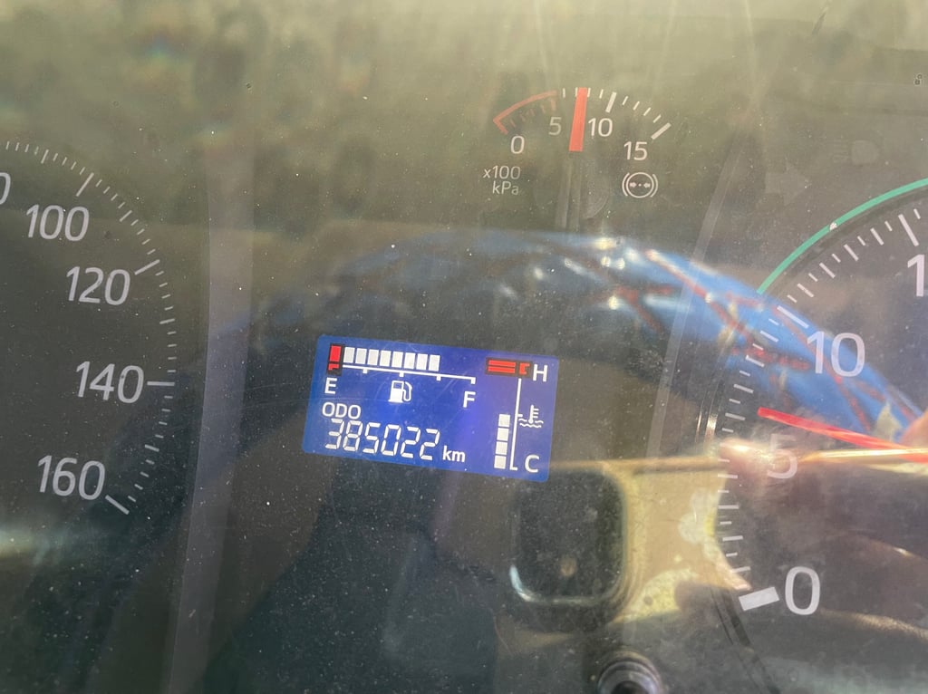 หกล้อตู้สิบบาน HINO FC9J 175 แรง ปี 2564 (6102)