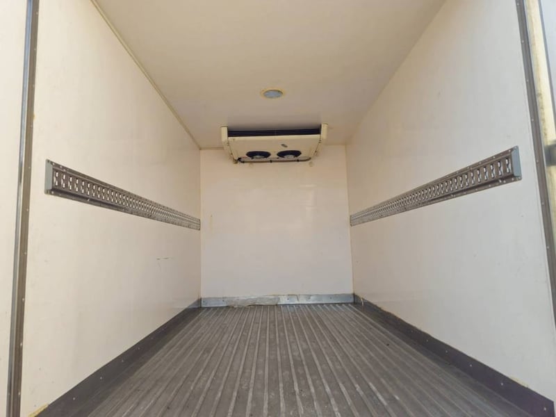 สี่ล้อตู้เย็น ISUZU NLR 130 แรง ปี 2566 (8083) สี่ล้อตู้เย็น ISUZU NLR 130 แรง ปี 2566 (8083)