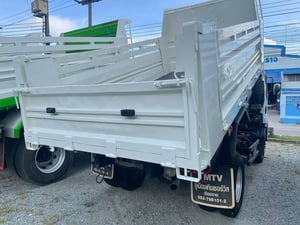 หกล้อดั้มพ์ ISUZU FRR 210แรง ปี 65 (1030)