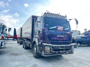 สิบล้อดั้มพ์ ISUZU FXZ 360 แรงม้า ปี 59 (2111,2000)